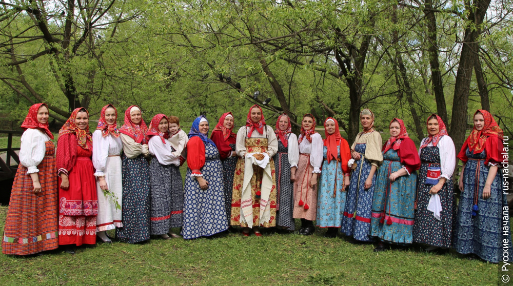 Национальная одежда наследие поколений. Русские начала студия традиционного костюма.